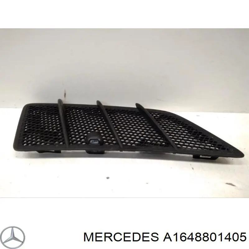 Решетка капота A1648801405 Mercedes