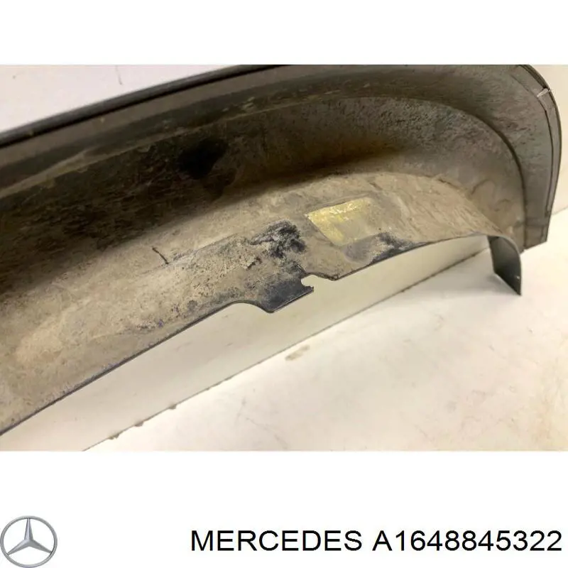 Купить 1648845322 Mercedes Молдинг задней арки крыла, левый