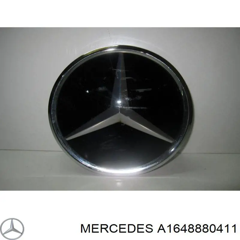 Емблема решітки радіатора A1648880411 Mercedes