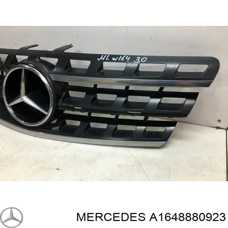 Облицовка радиатора Mercedes 1648880923 цена, от 185.90 USD