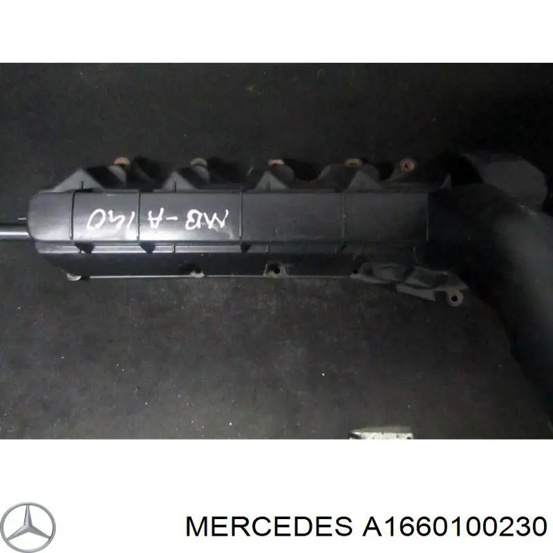 Крышка двигателя на Mercedes Vaneo (414)