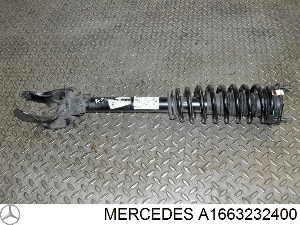 Амортизатор передній A1663232400 Mercedes