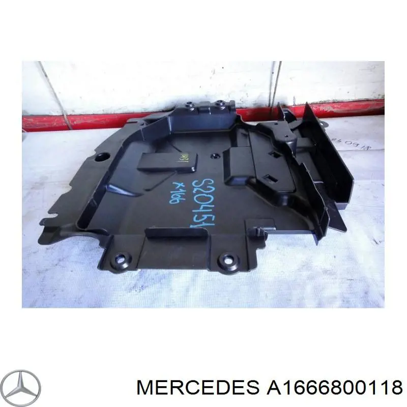 1666800118 Mercedes 