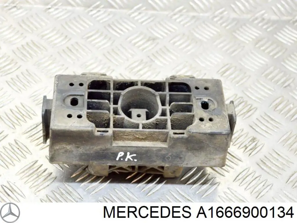 Купить A1666900134 Mercedes 