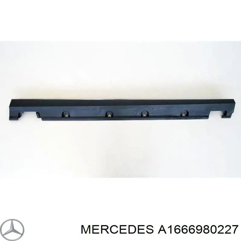 1666980227 Mercedes Кронштейн наружной накладки порога правой