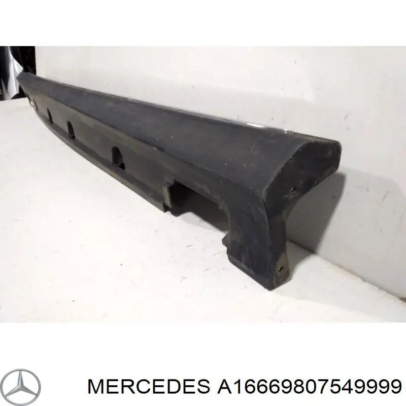Накладка (молдинг) порога наружная левая Mercedes 1666980754