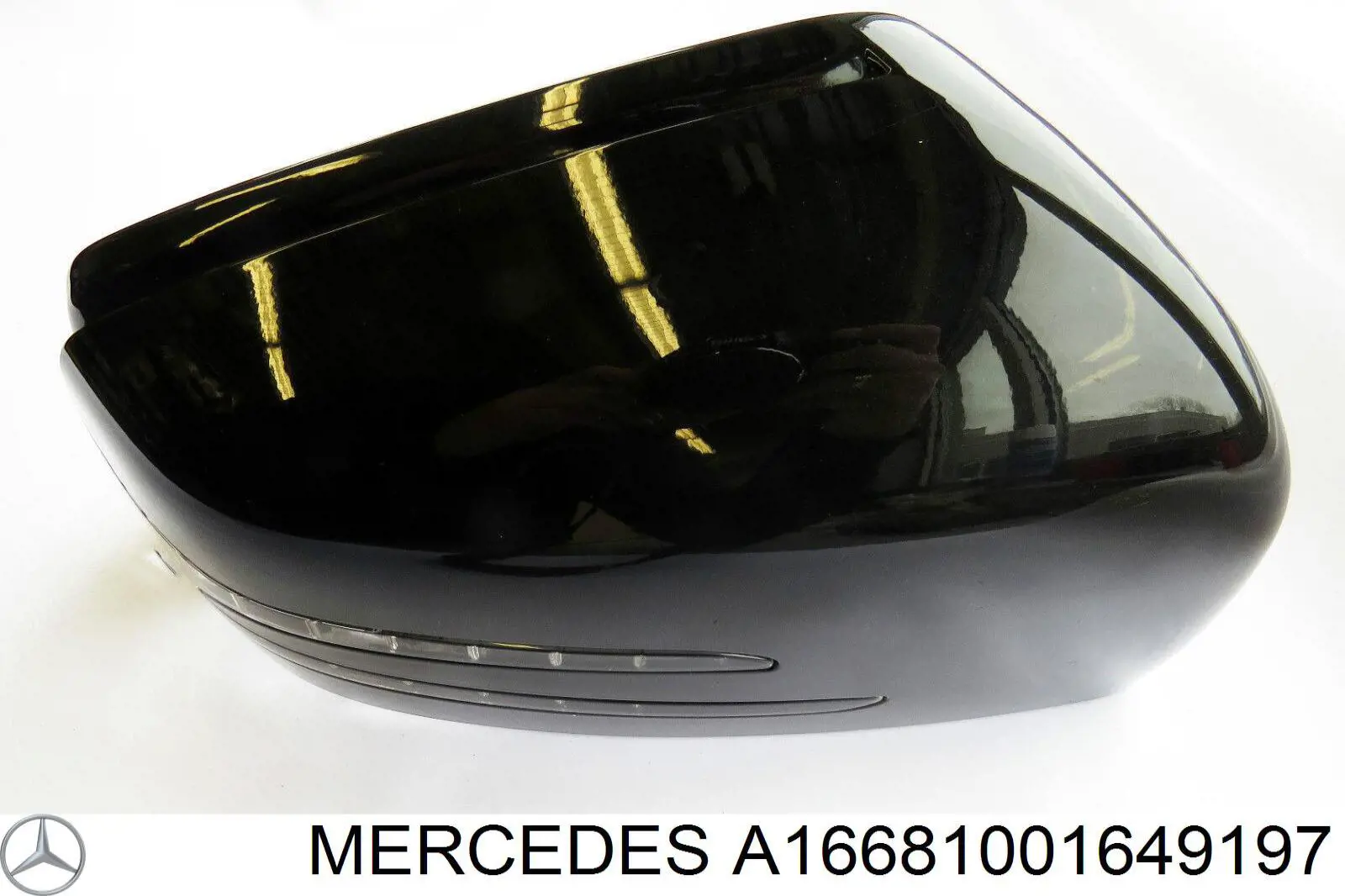 Купить A16681001649197 Mercedes Накладка водительского зеркала