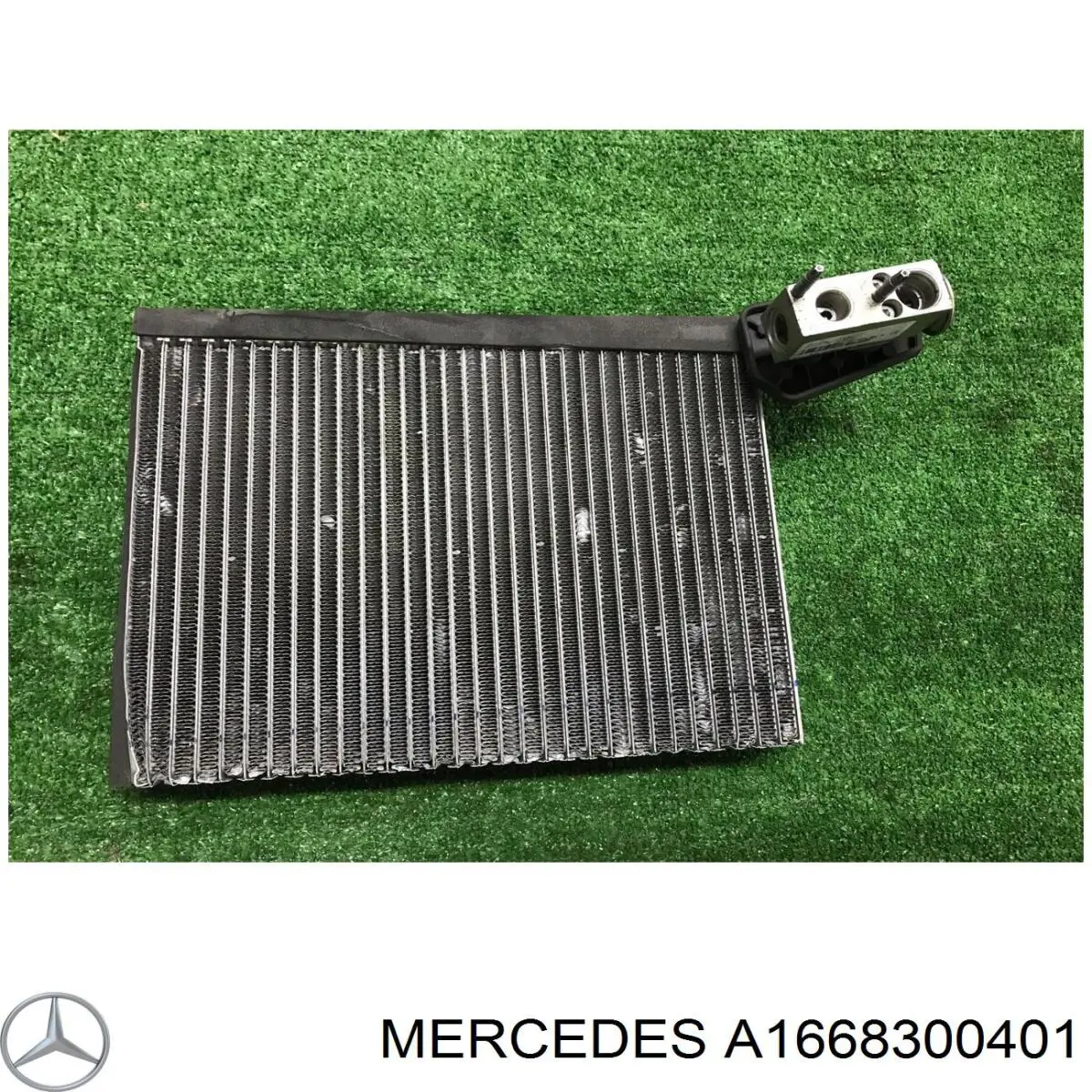 A1668300401 Mercedes Радиатор отопителя салона