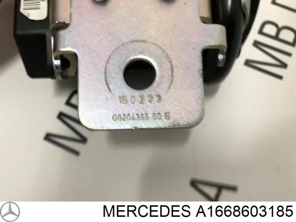 A16686031859C94 Mercedes Ремень безопасности задний левый