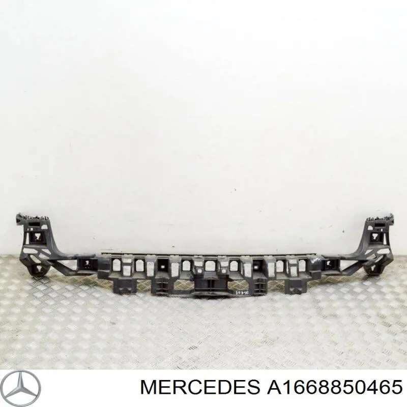 Кронштейн бампера заднего правый A1668850465 Mercedes