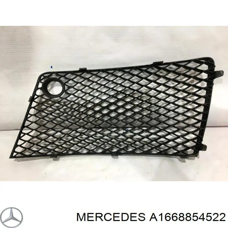1668854522 Mercedes заглушка (решетка противотуманных фар бампера переднего левая)
