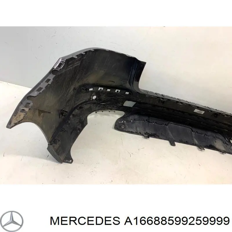 Задний бампер 1668859925 Mercedes