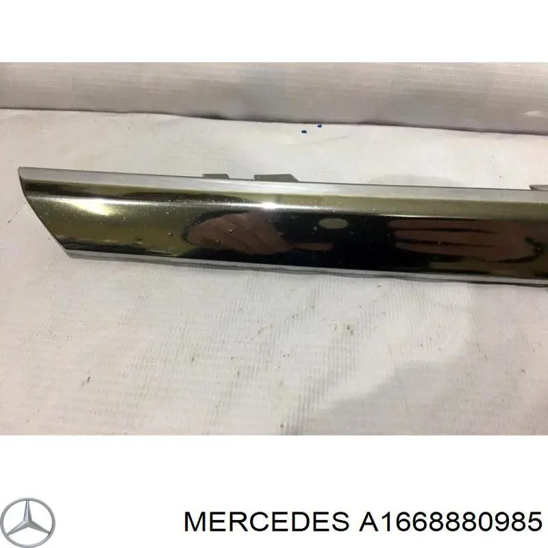 Купить A1668880985 Mercedes Решетка радиатора