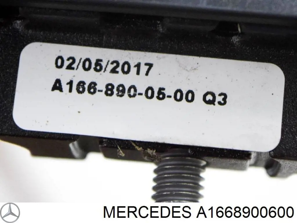  Mercedes A1668900600