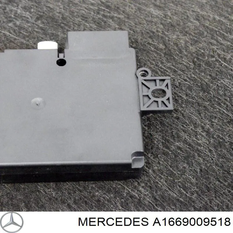 1669000405 Mercedes 