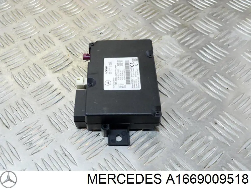  Mercedes 1669000405