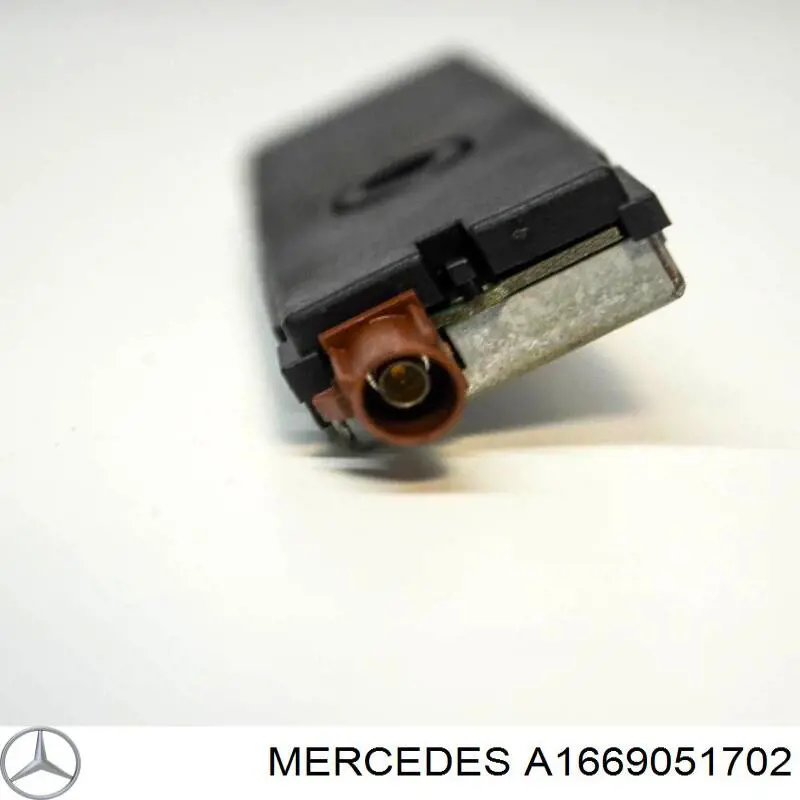 Усилитель сигнала антенны A166905170264 Mercedes