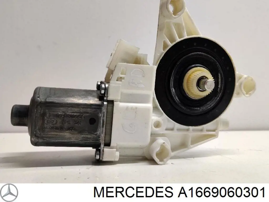 Мотор стеклоподъемника двери передней, правой Mercedes 1669060301