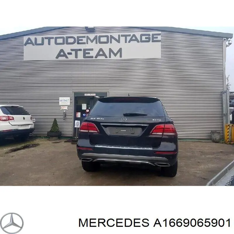 Lanterna traseira esquerda interna para Mercedes ML/GLE (W166)