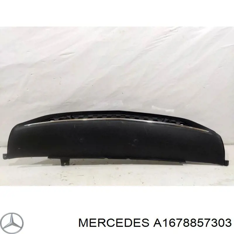 Решетка бампера переднего центральная A1678857303 Mercedes