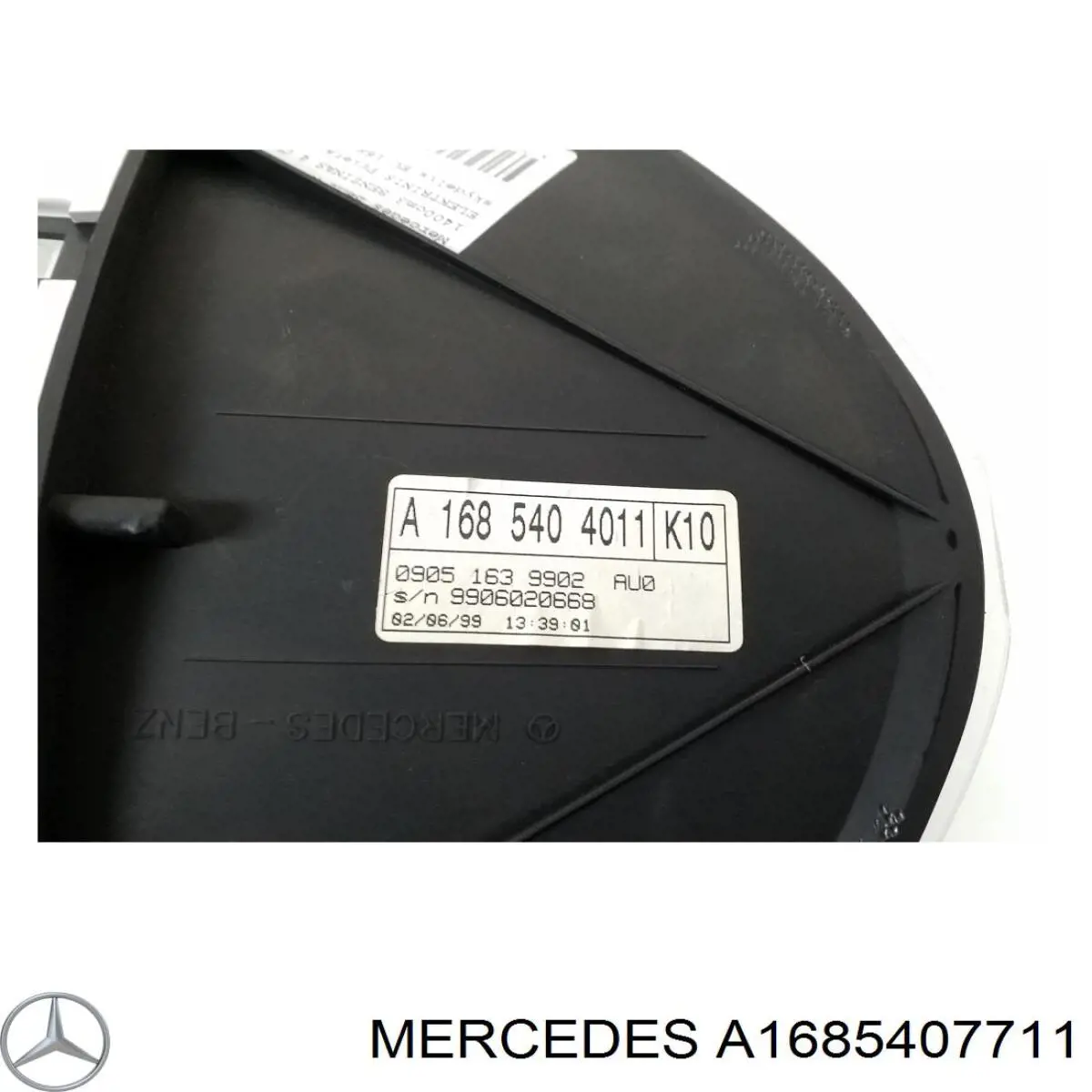 Приборная доска (щиток приборов) Mercedes A1685407711 цена, от 31.67 USD