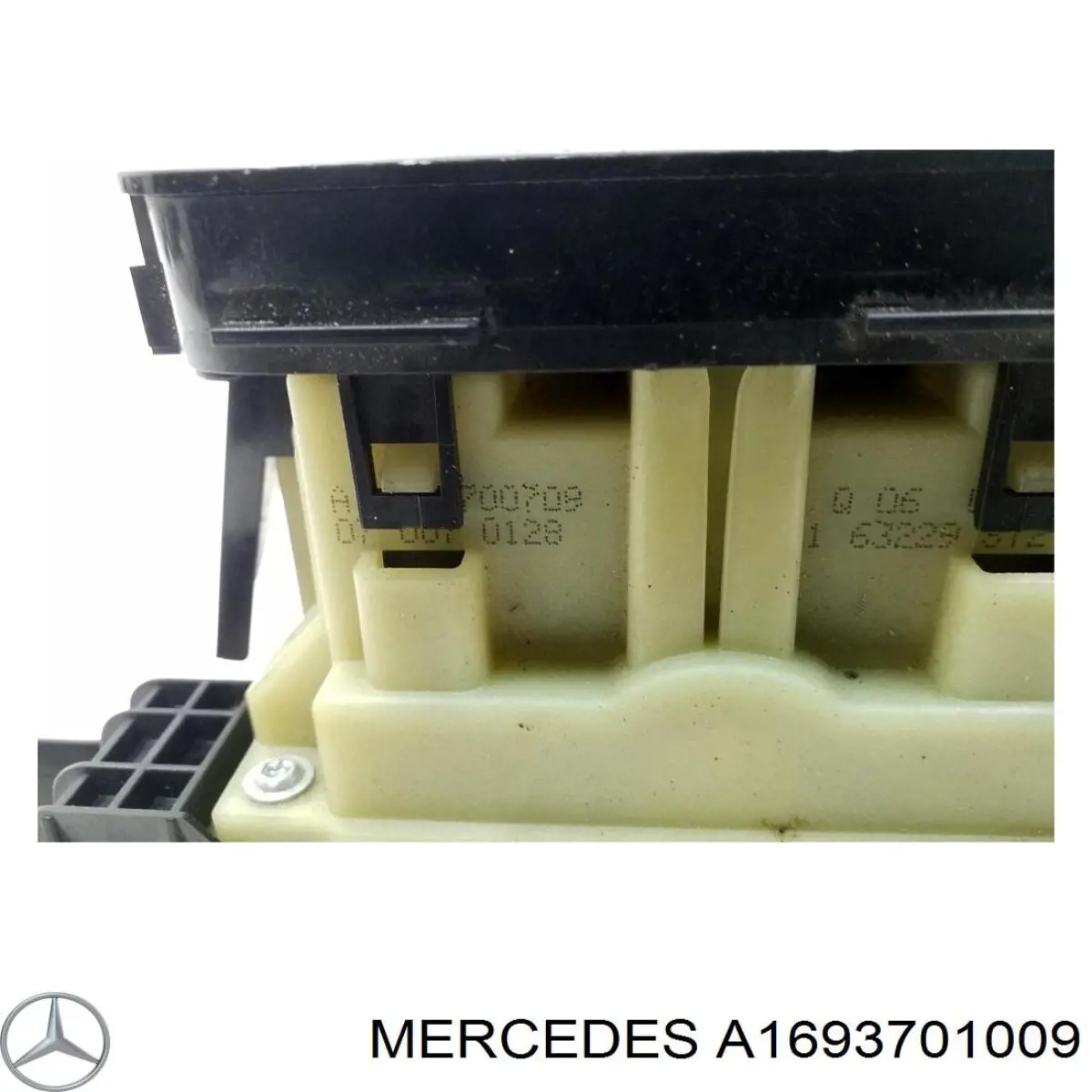 Селектор АКПП Mercedes A1693701009
