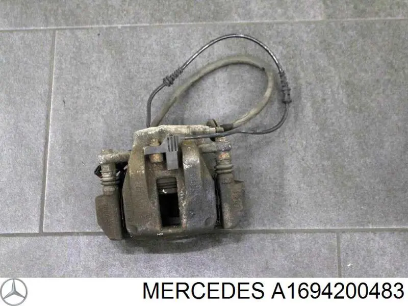 Суппорт тормозной передний правый A1694200483 Mercedes