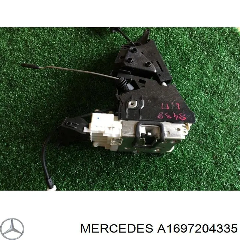  1697204335 Mercedes