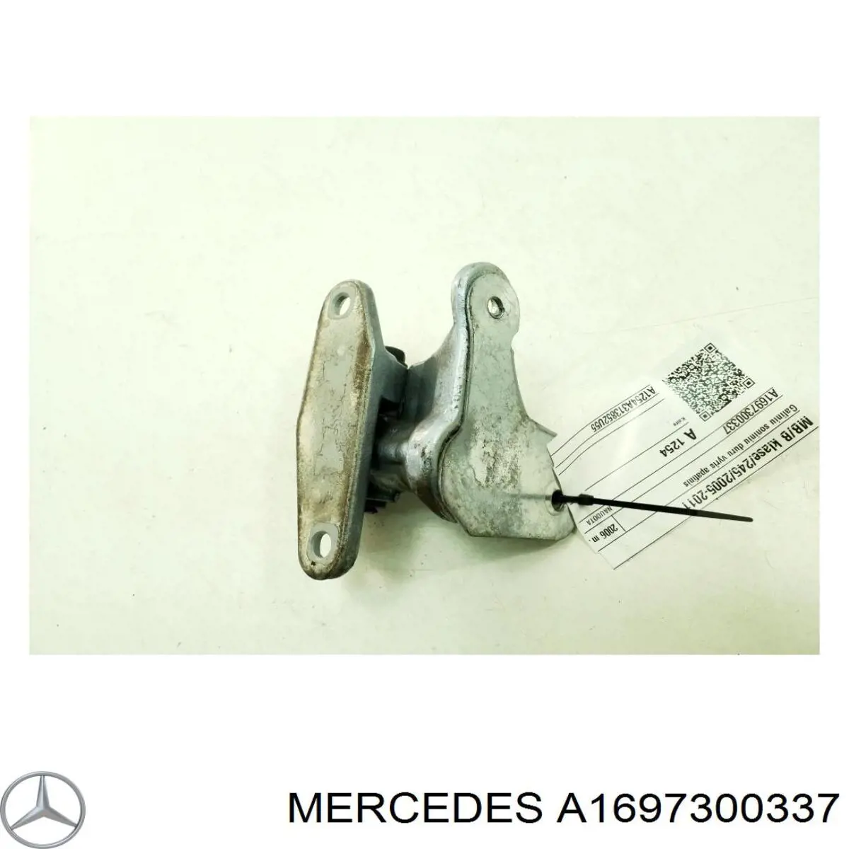 Петля двери задней левой A1697300337 Mercedes