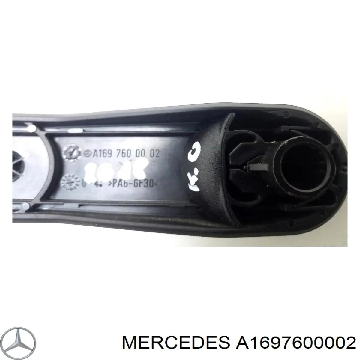 1697600002 Mercedes 