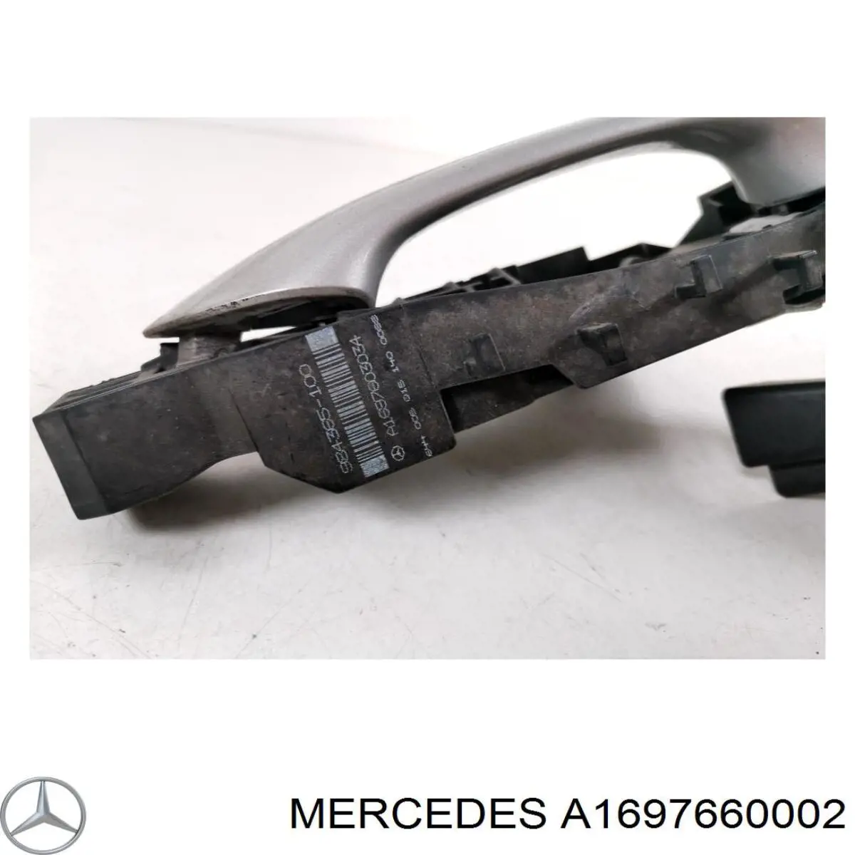 1697660002 Mercedes 