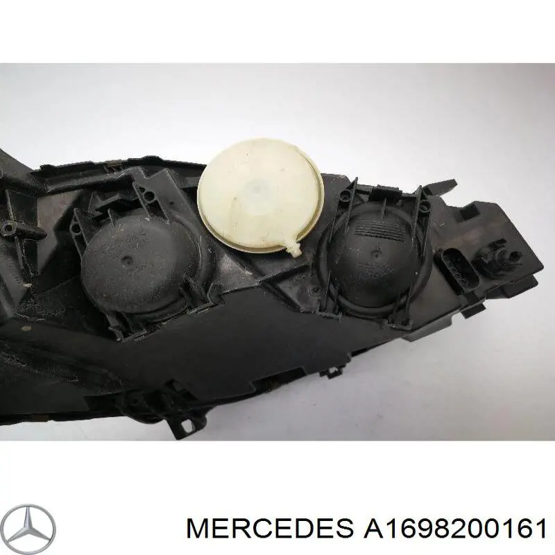Фара левая Mercedes A1698200161 цена, от 57.01 USD