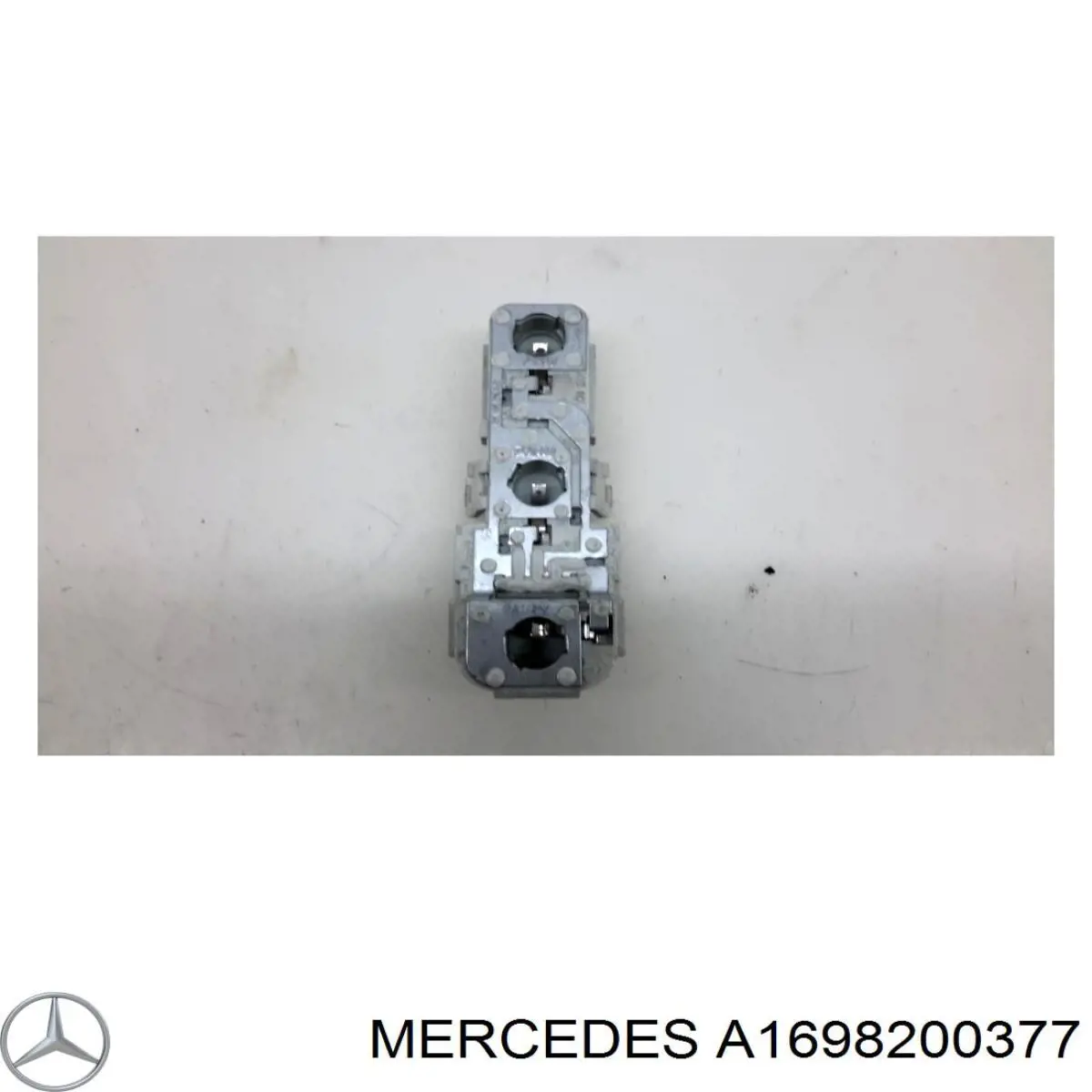 Задняя левая внешняя фара Mercedes A1698200377 цена, от 48.94 USD