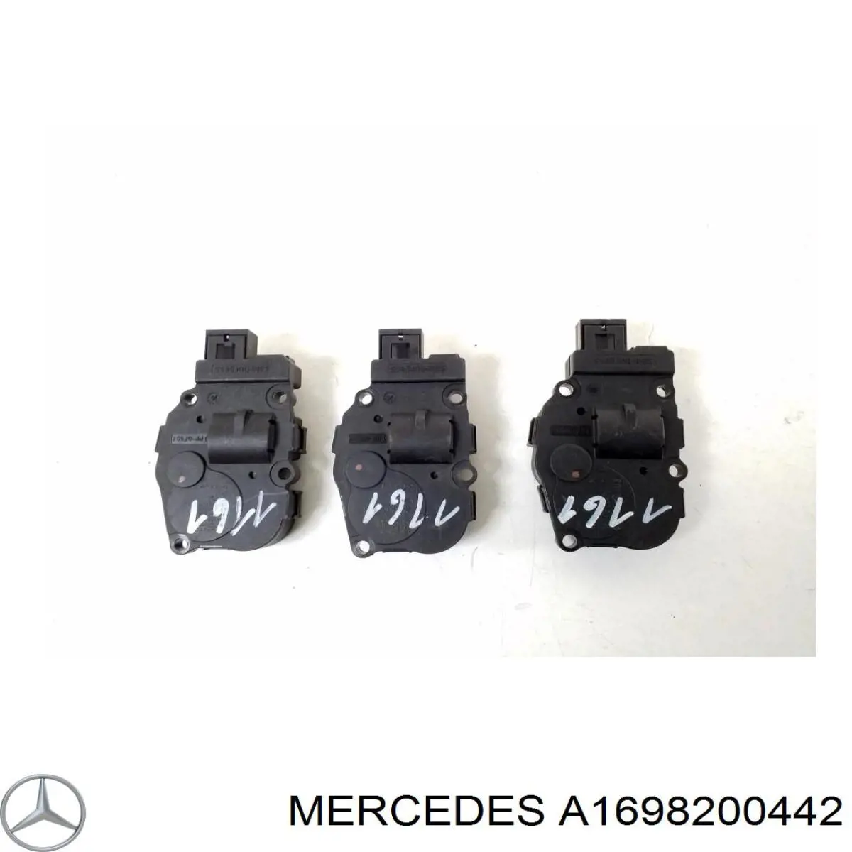 Замок открывания лючка бензобака A1698200442 Mercedes