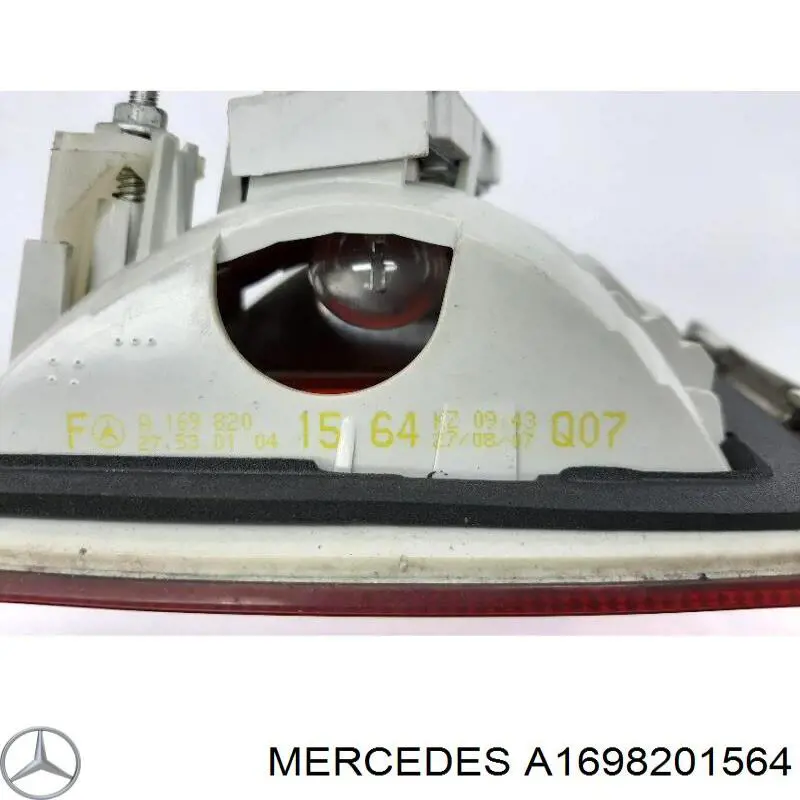 A1698201564 Mercedes фонарь задний левый внутренний