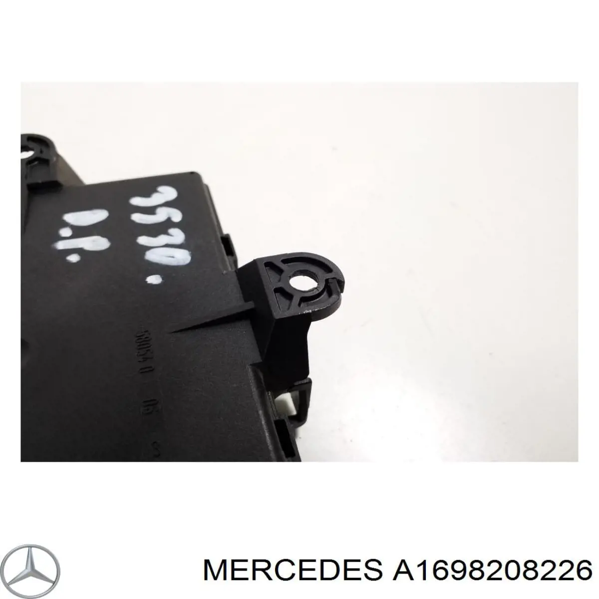 Купить A1698208226 Mercedes Стеклоподъемник (механизм перемещения стекла)