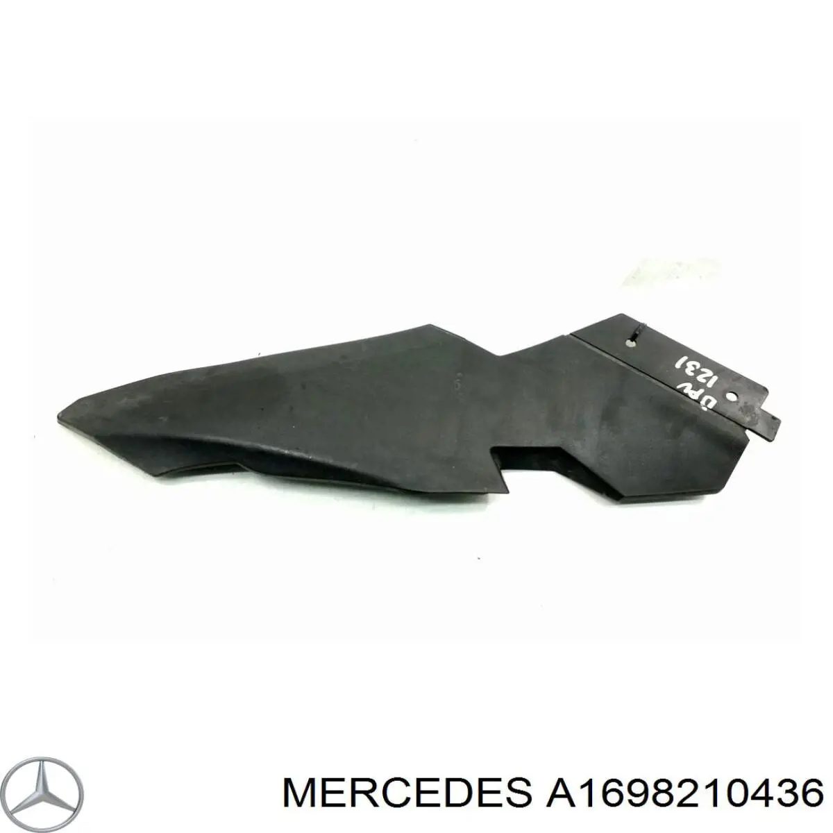 1698210436 Mercedes 