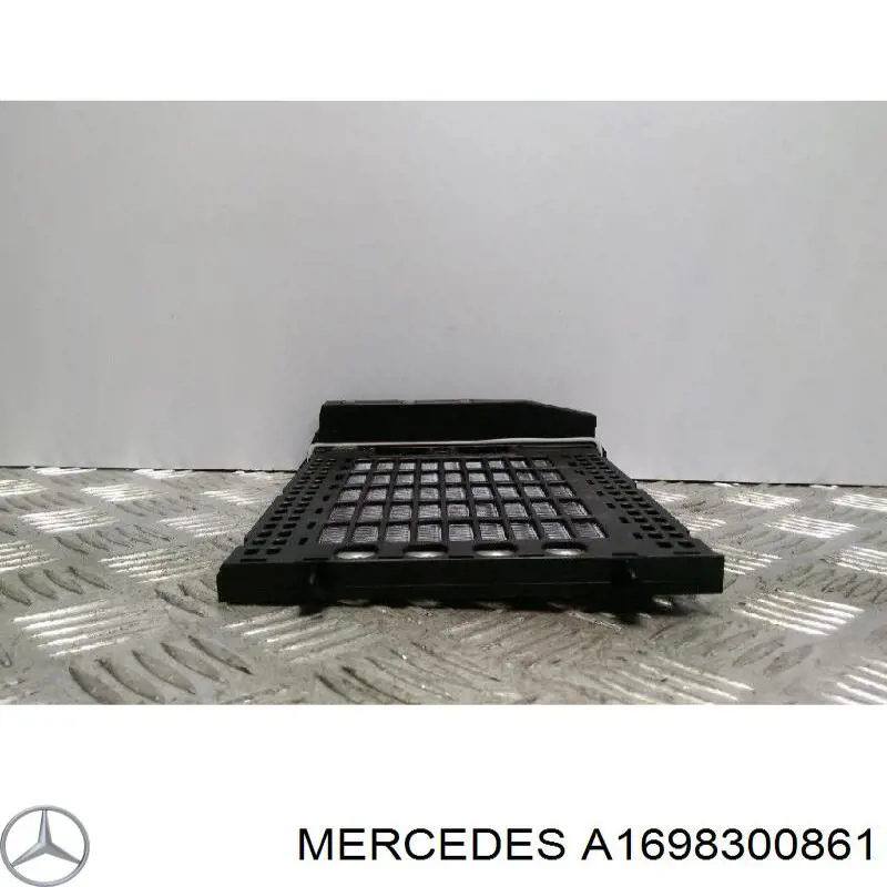 Электроподогреватель воздуха системы отопления салона 1698300861 Mercedes