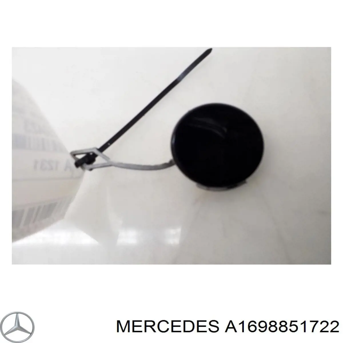 Купить A1698851722 Mercedes Заглушка бампера буксировочного крюка задняя