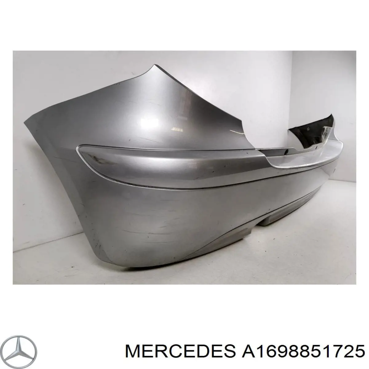 Pára-choque traseiro A1698851725 Mercedes
