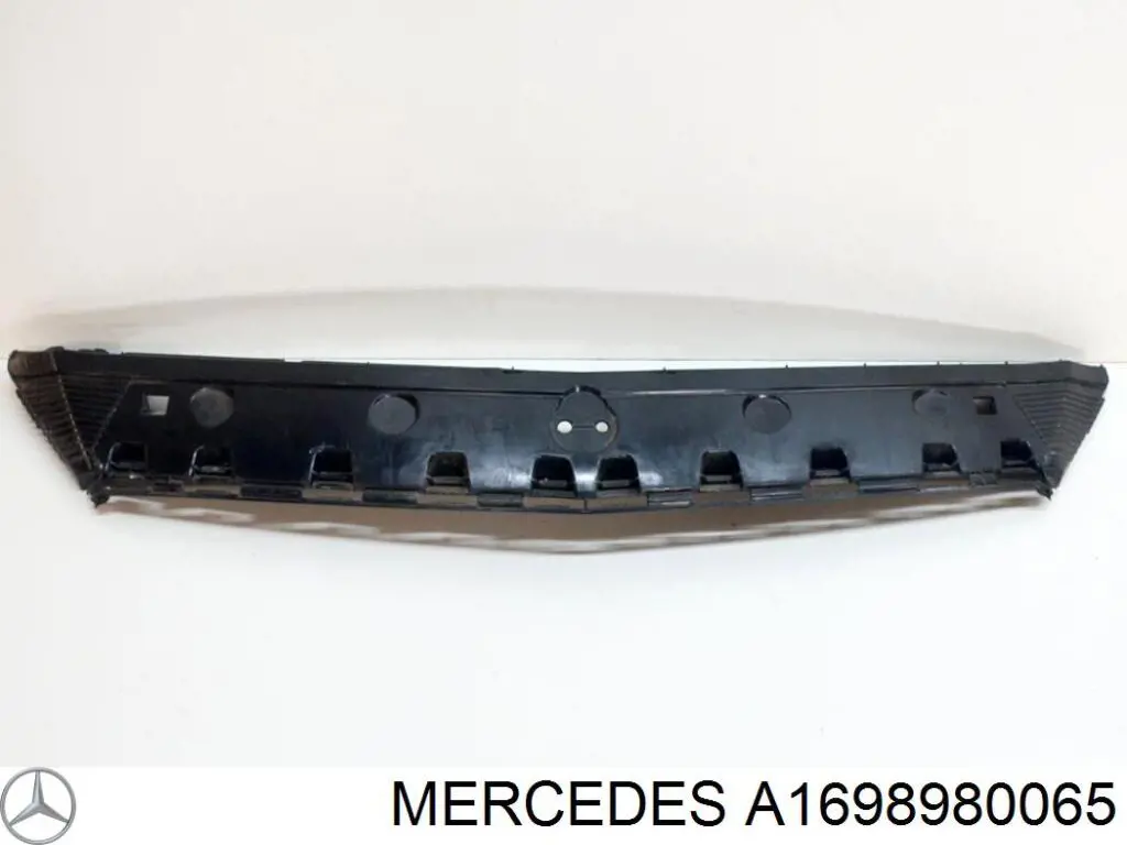  1698980065 Mercedes