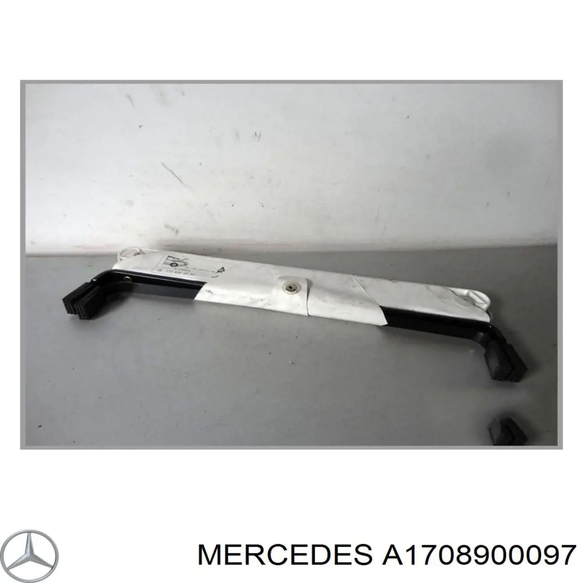 A1708900097 Mercedes triângulo de advertência