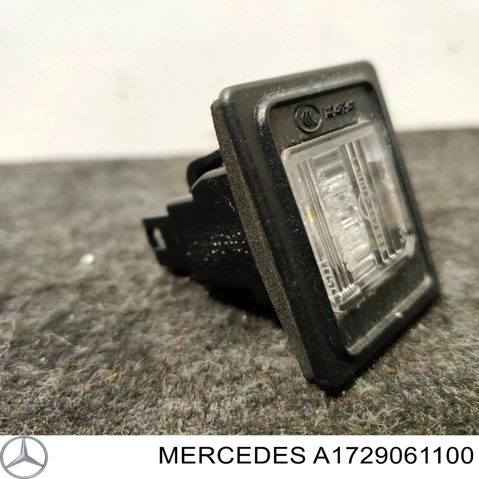 1729061100 Mercedes 