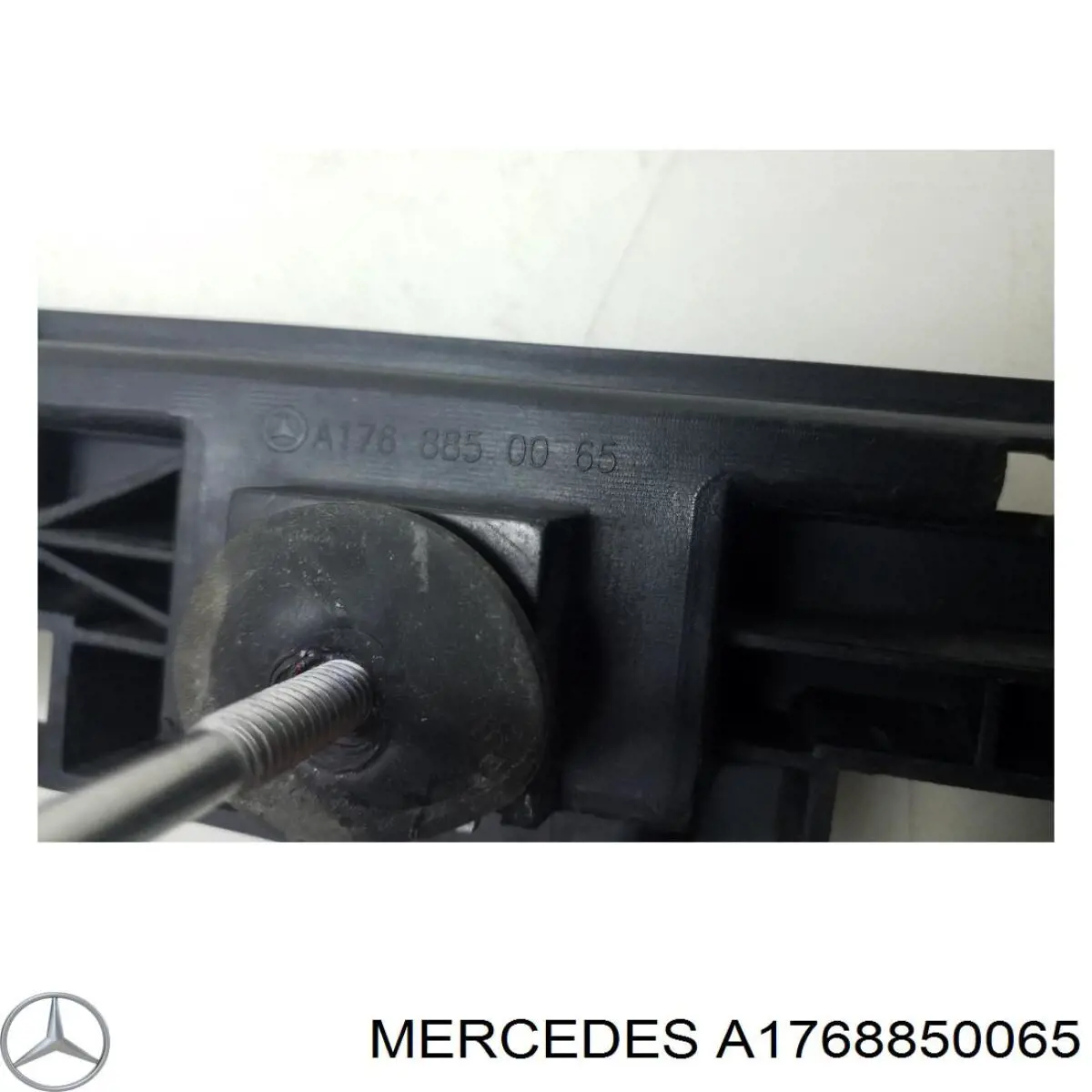  Mercedes 1768850065