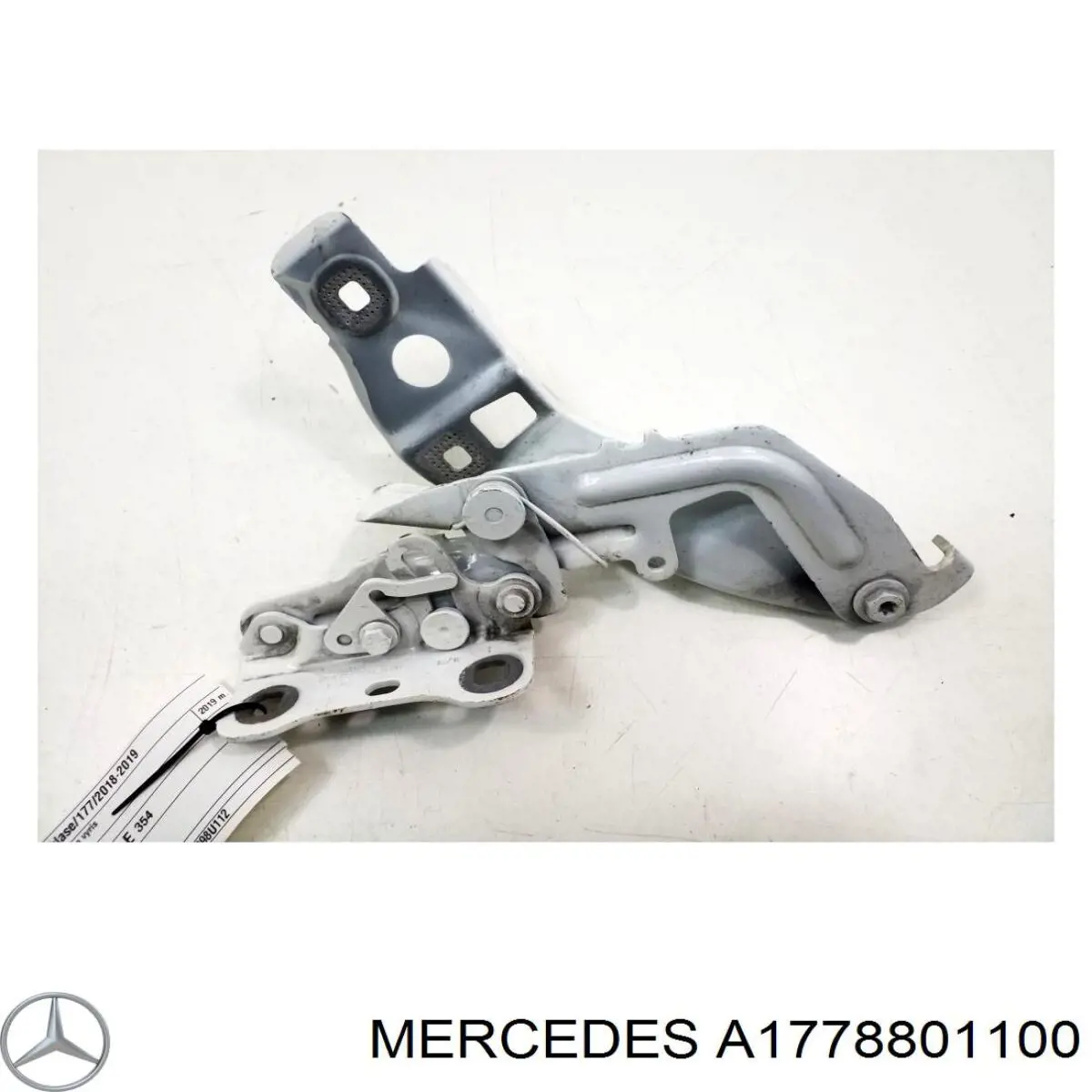  Петля капота левая Mercedes A 