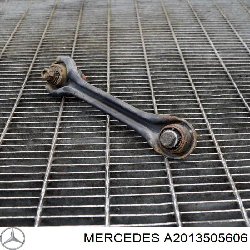 A2013505606 Mercedes рычаг задней подвески верхний левый/правый