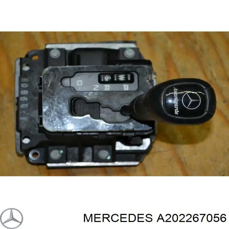  202267056 Mercedes