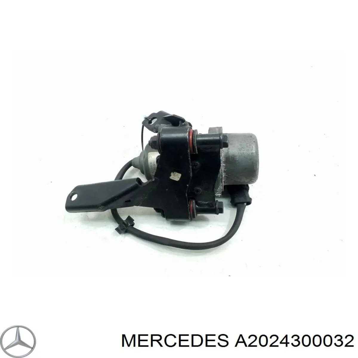 A2024300032 Mercedes bomba de ar