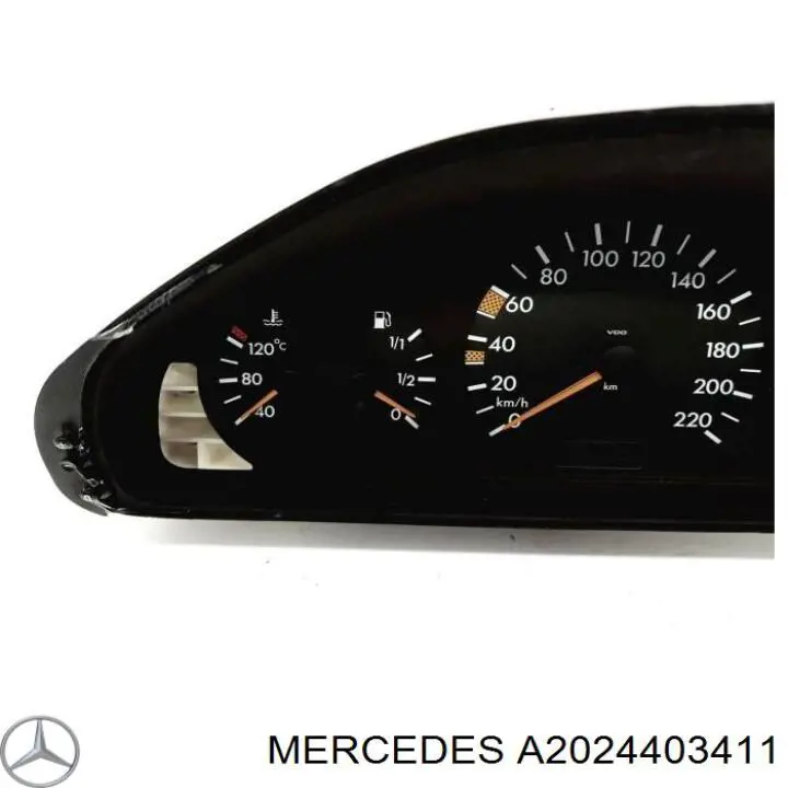 A2024403411 Mercedes приборная доска (щиток приборов)