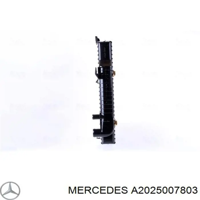 A2025007803 Mercedes радиатор